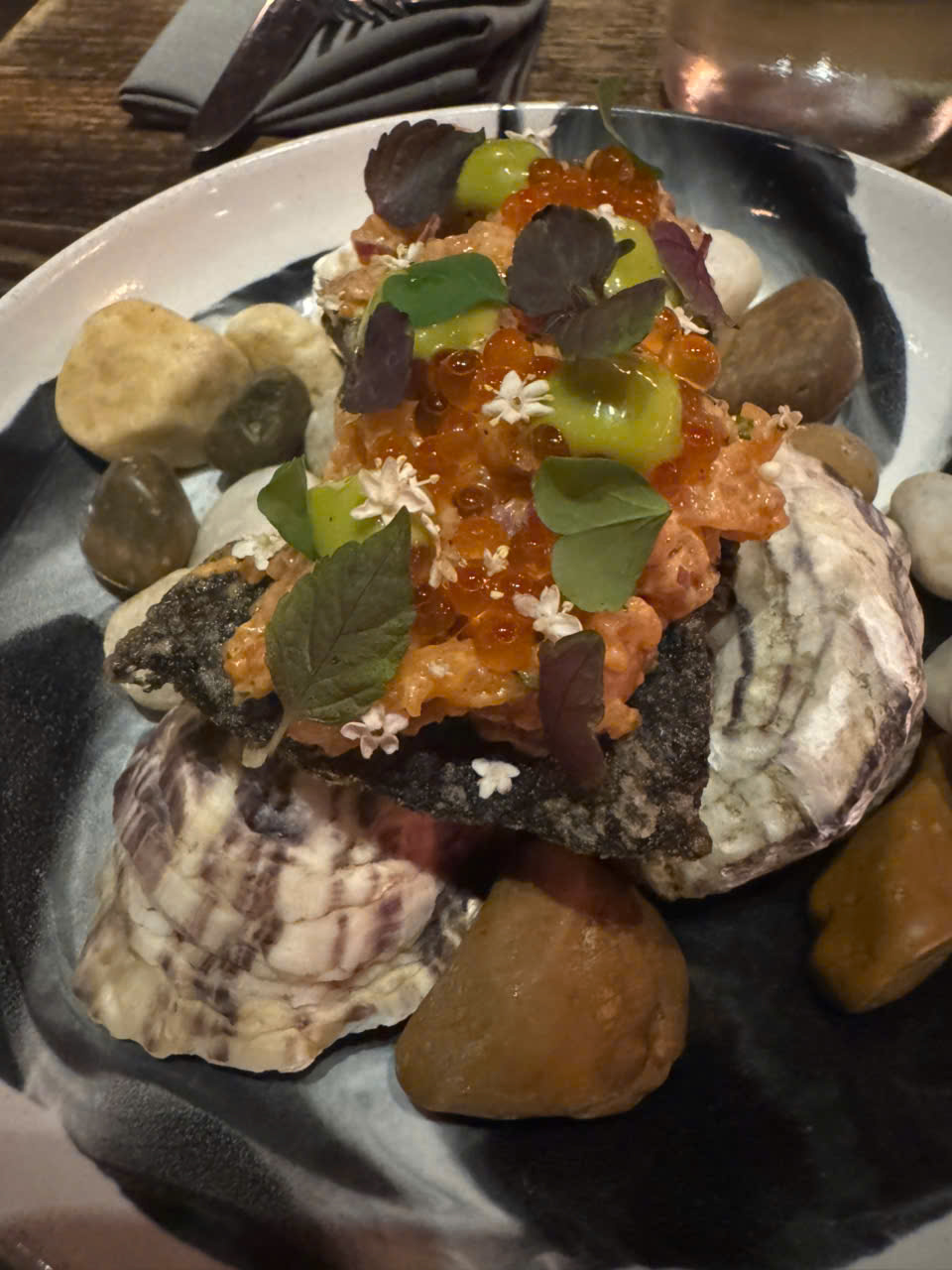 Cá hồi salmon kiểu Nori Taco