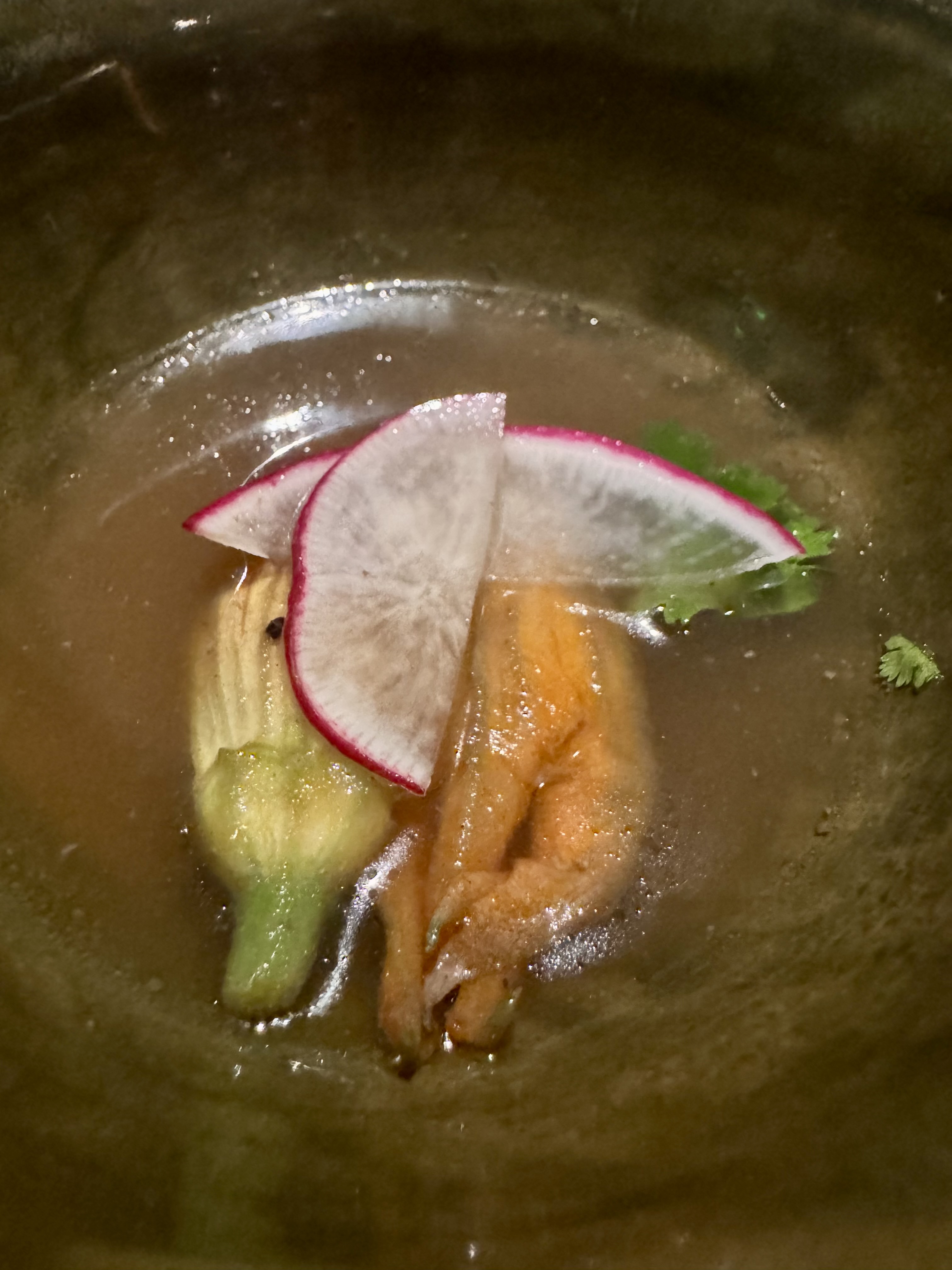 Pepper soup with Shrimp & Pumpskin Flower